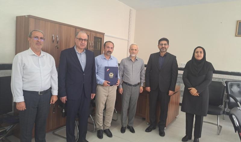 تقدیر از سردبیر و مدیرمسئول مجله IJLTR