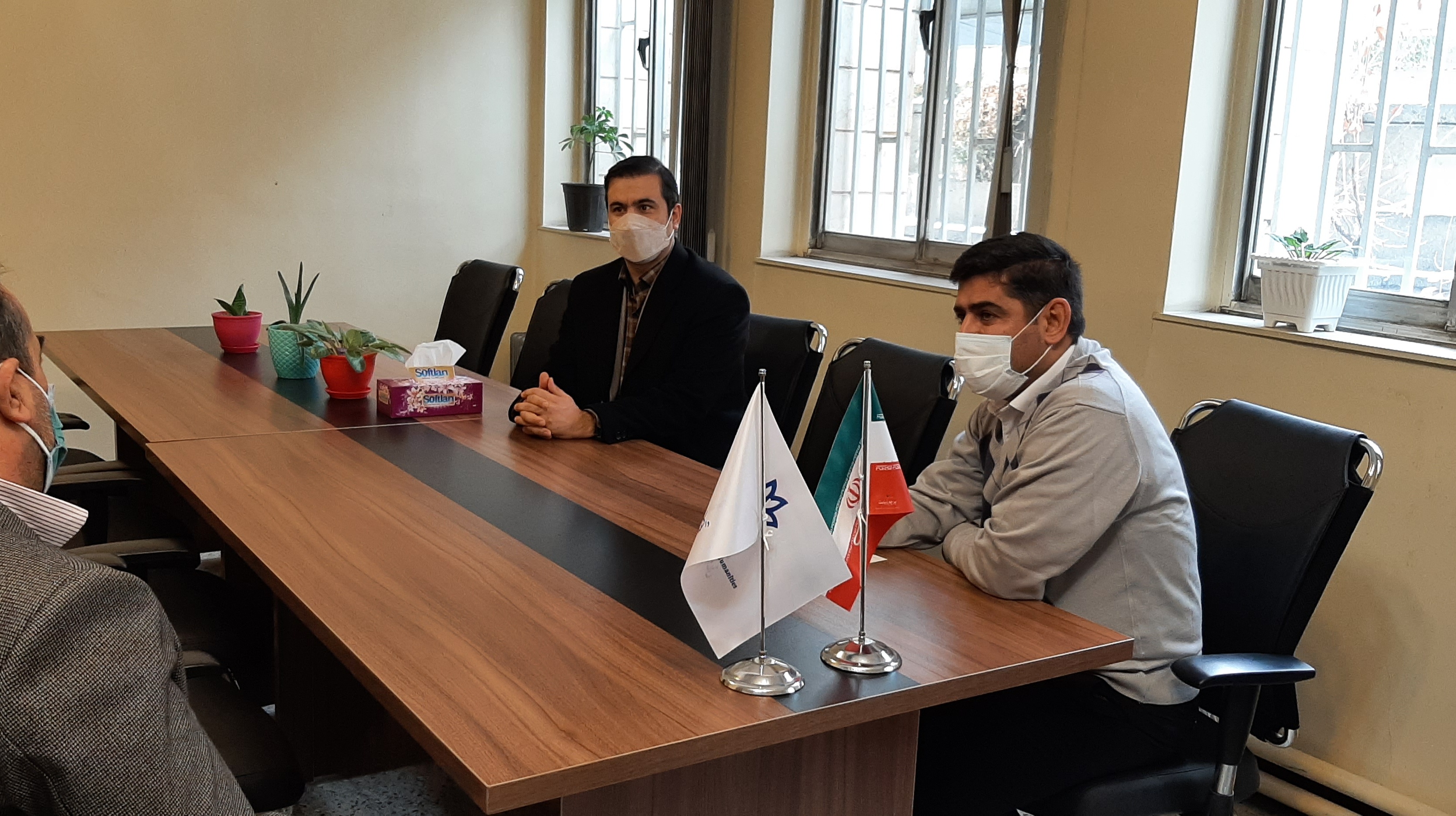 جلسه هم اندیشی پژوهشی دانشکده ادبیات و علوم انسانی با صدا و سیمای استان