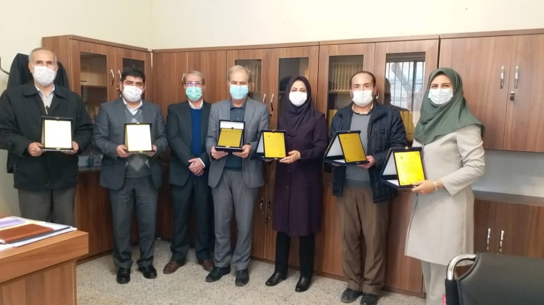 تقدیر و تشکر سردبیر و مدیر مسئول مجله Iranian Journal of Language Teaching Research از عوامل اجرایی و دست اندرکاران این مجله 